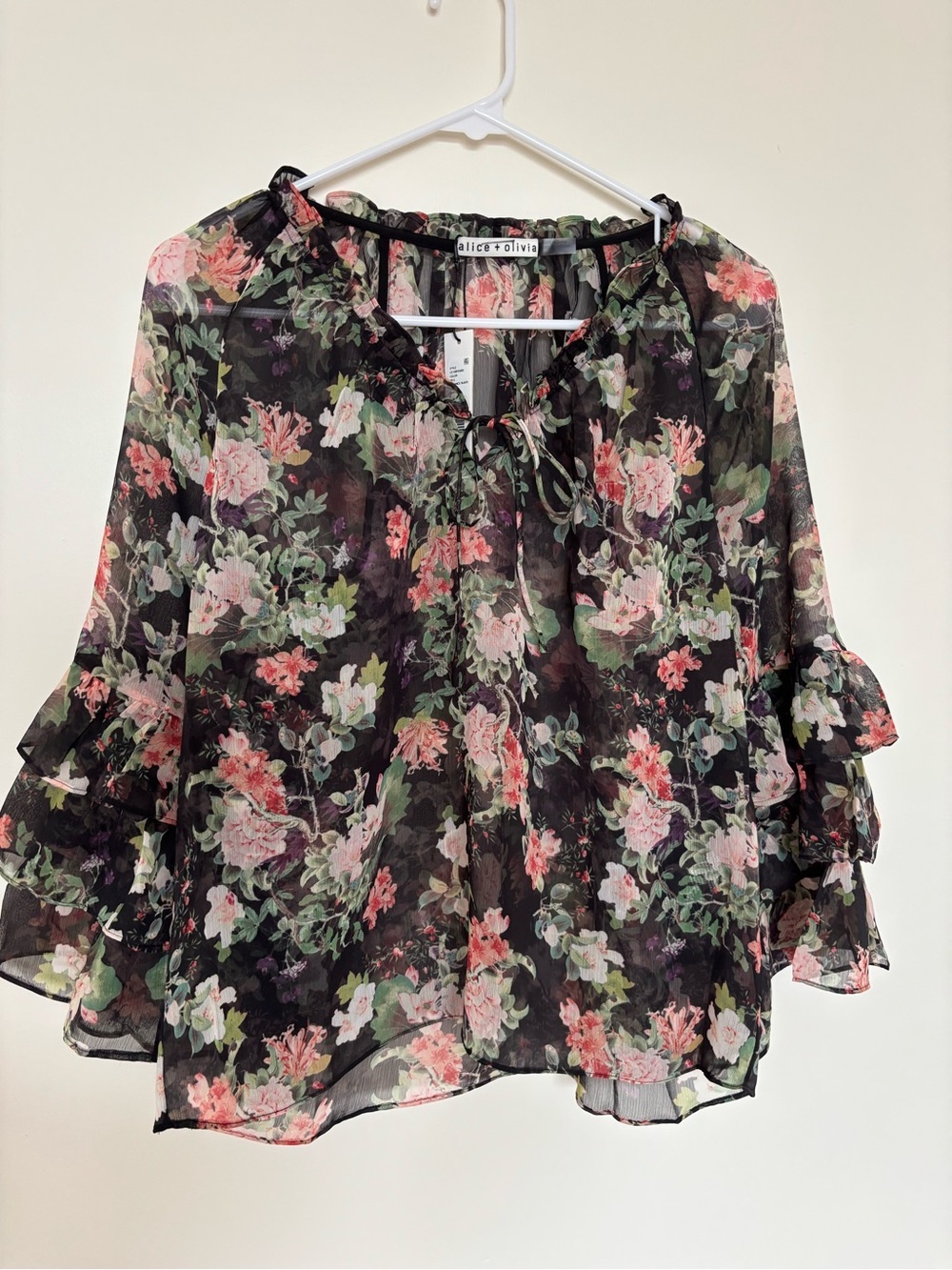 NWT Alice + Olivia Kallie Ruffle-sleeve Blouse Size S
